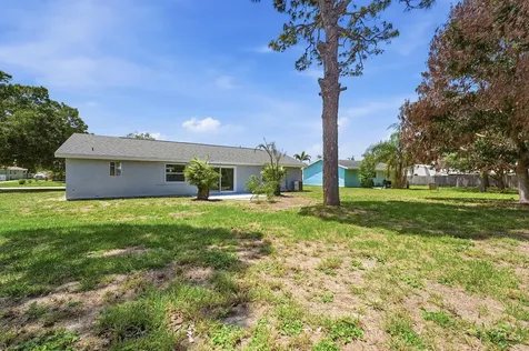 1343 SE Vestridge Lane Port St Lucie FL 34952