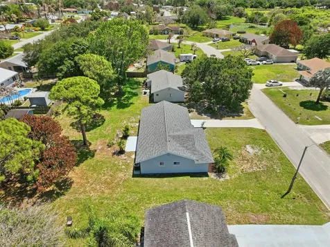 1343 SE Vestridge Lane Port St Lucie FL 34952