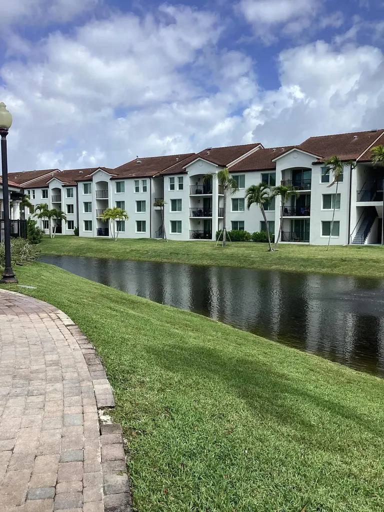 116 Villa Circle Boynton Beach FL 33435