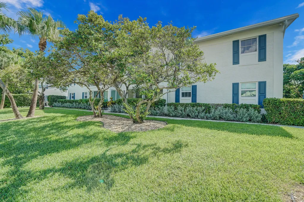 315 Venetian Drive Delray Beach FL 33483