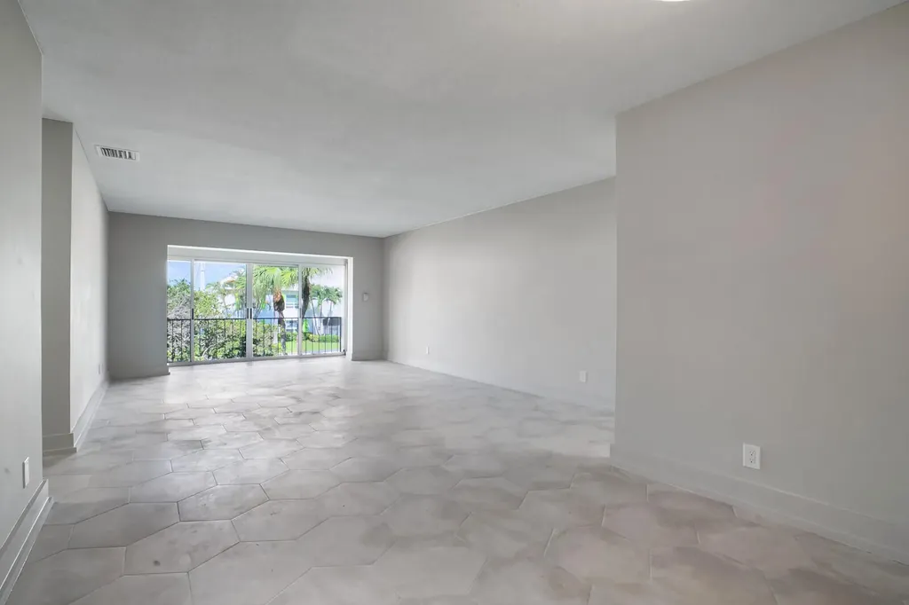 315 Venetian Drive Delray Beach FL 33483