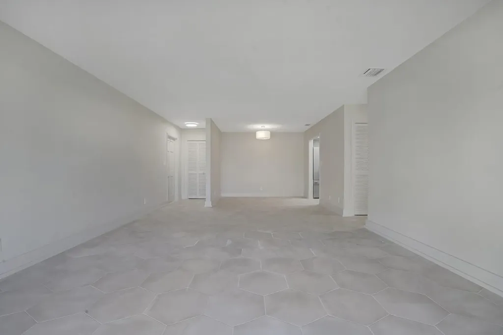 315 Venetian Drive Delray Beach FL 33483