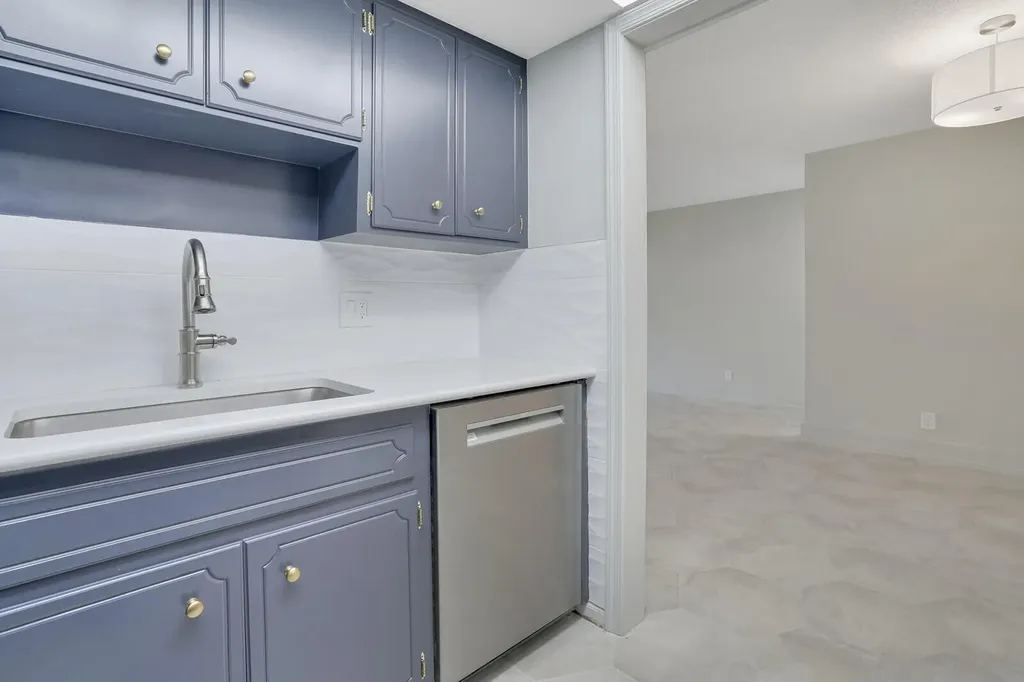 315 Venetian Drive Delray Beach FL 33483