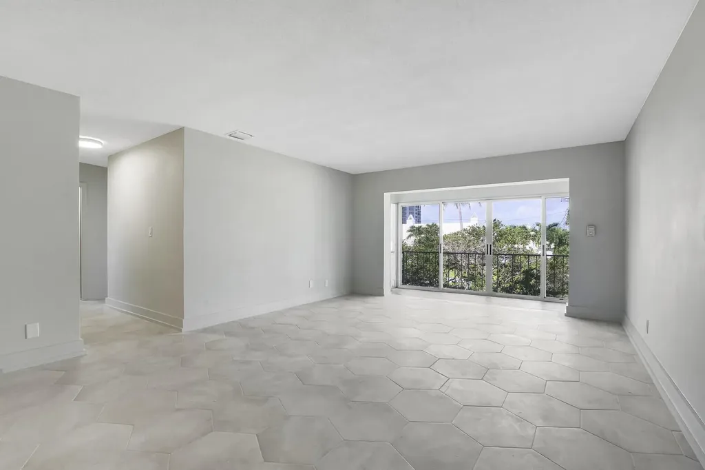 315 Venetian Drive Delray Beach FL 33483