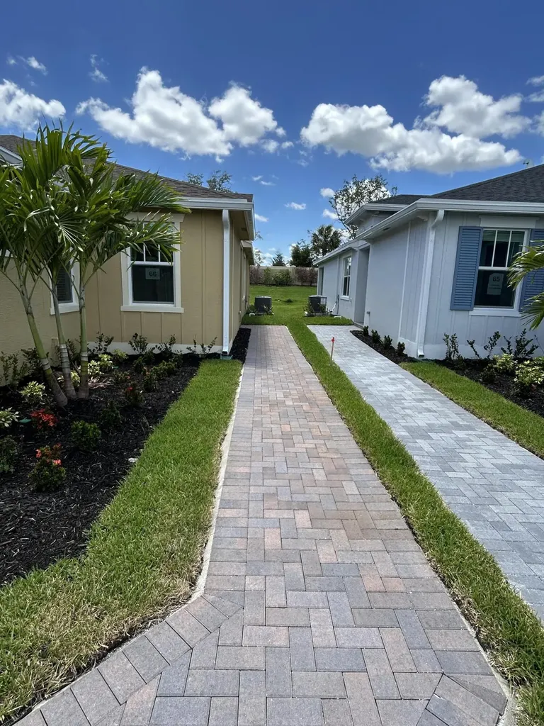 1769 SE Crosswood Way Port St Lucie FL 34984