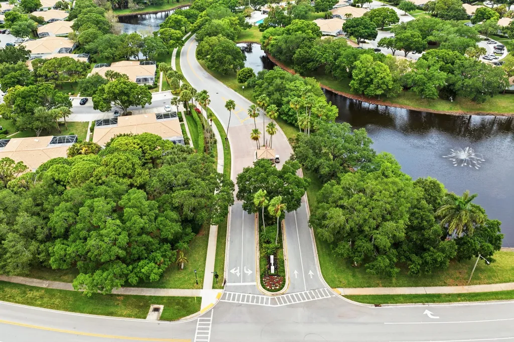 701 Silverleaf Oak Court Palm Beach Gardens FL 33410
