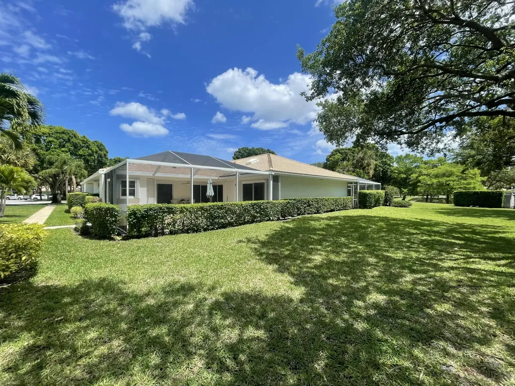 701 Silverleaf Oak Court Palm Beach Gardens FL 33410
