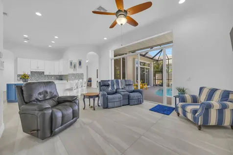 1413 W Island Club Square Vero Beach FL 32963