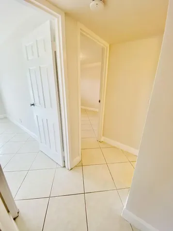 581 Saxony M Delray Beach FL 33446