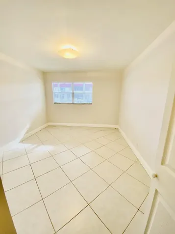 581 Saxony M Delray Beach FL 33446