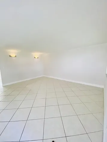 581 Saxony M Delray Beach FL 33446