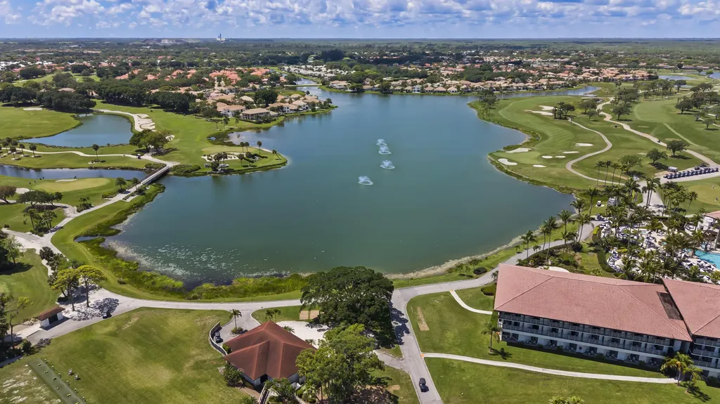 15 Via Carrara Palm Beach Gardens FL 33418