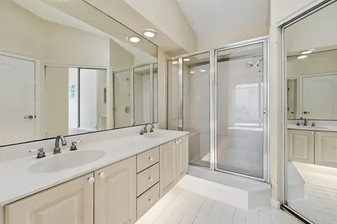 15 Via Carrara Palm Beach Gardens FL 33418