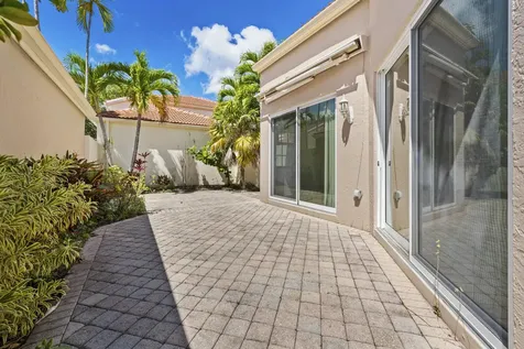 15 Via Carrara Palm Beach Gardens FL 33418