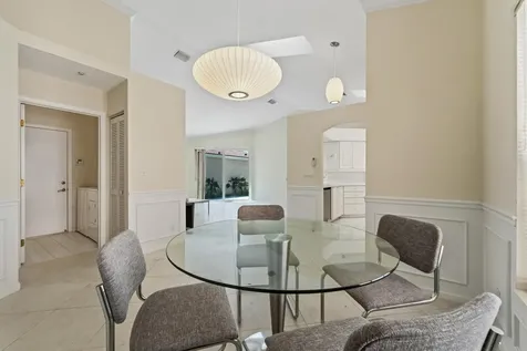 15 Via Carrara Palm Beach Gardens FL 33418