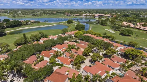 15 Via Carrara Palm Beach Gardens FL 33418