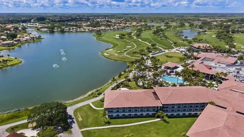 15 Via Carrara Palm Beach Gardens FL 33418