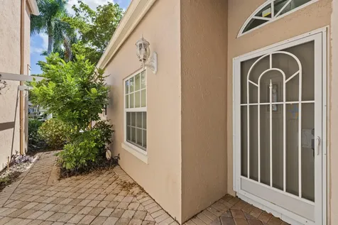 15 Via Carrara Palm Beach Gardens FL 33418