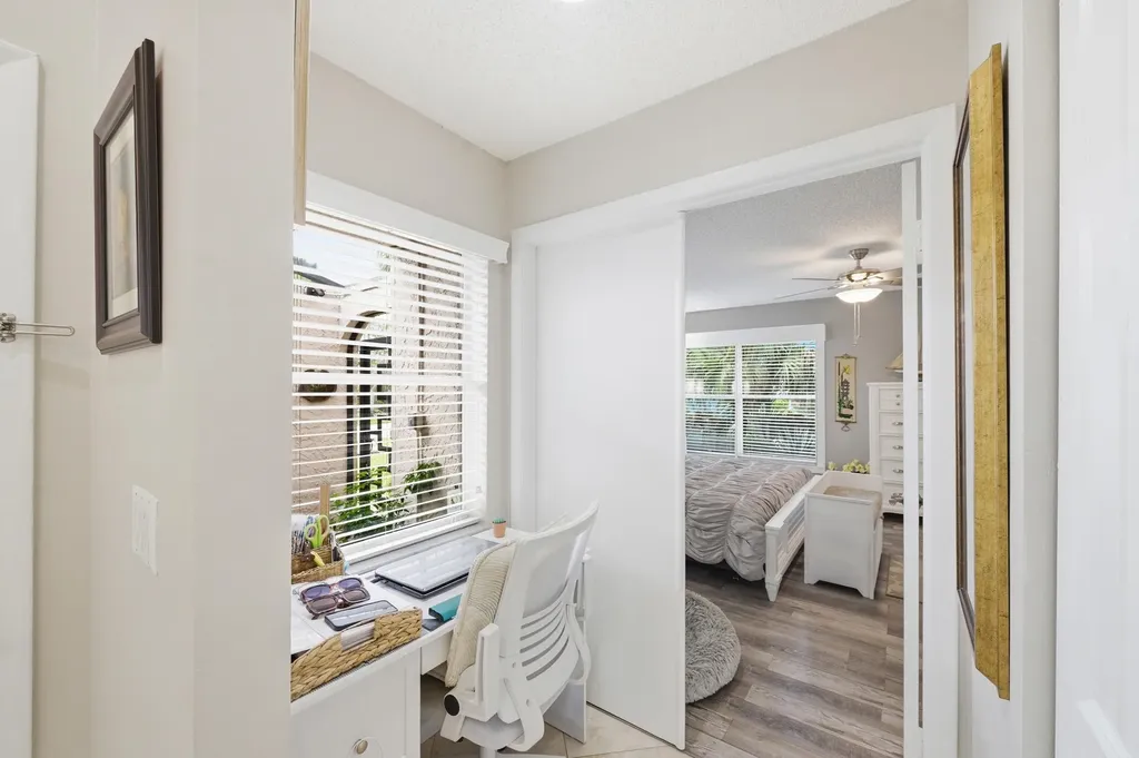 5743 Lakeview Mews Drive Boynton Beach FL 33437