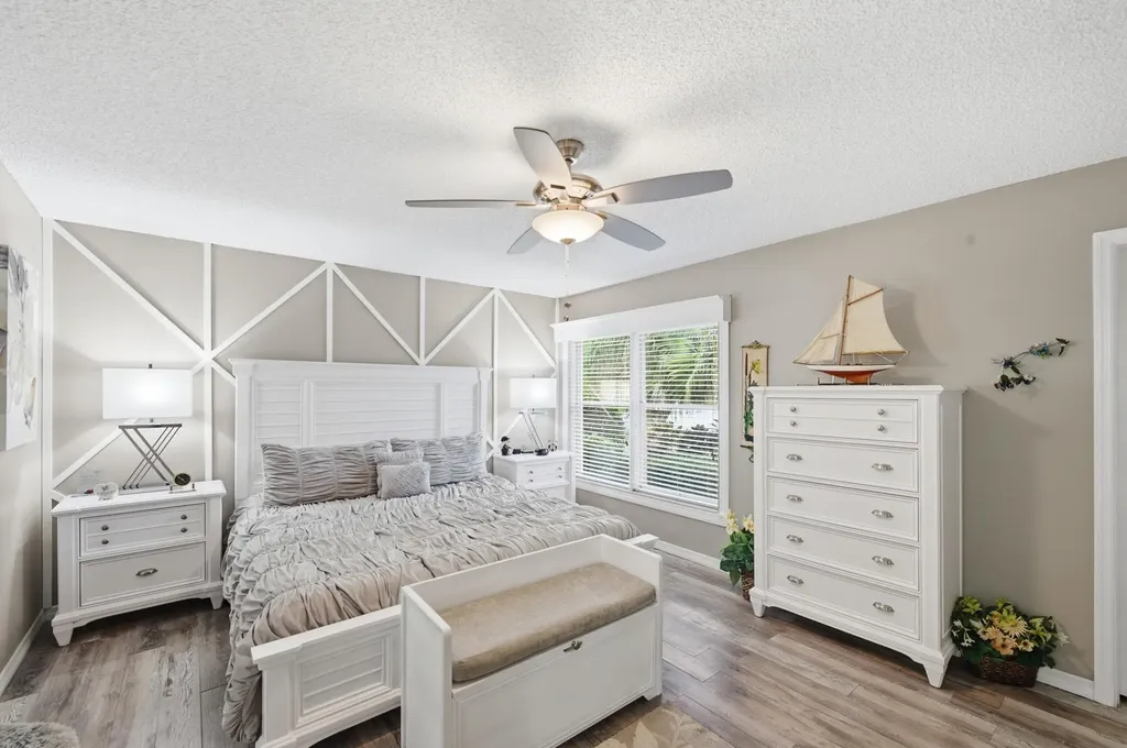 5743 Lakeview Mews Drive Boynton Beach FL 33437