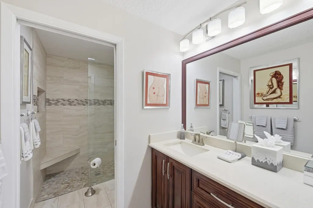 5743 Lakeview Mews Drive Boynton Beach FL 33437