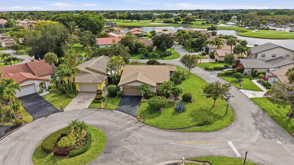 5743 Lakeview Mews Drive Boynton Beach FL 33437
