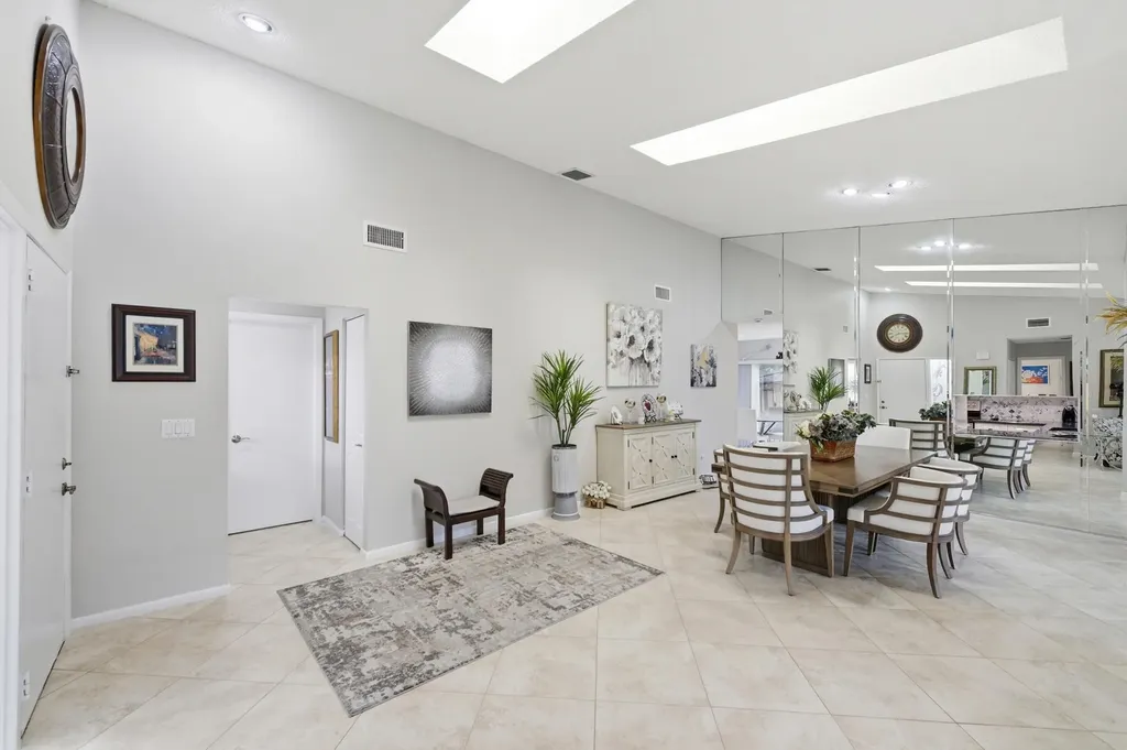 5743 Lakeview Mews Drive Boynton Beach FL 33437