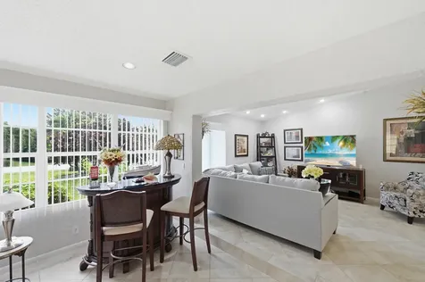 5743 Lakeview Mews Drive Boynton Beach FL 33437