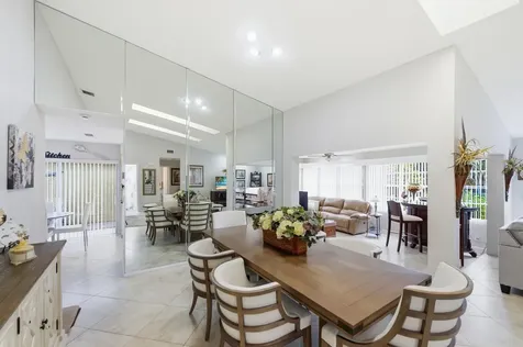 5743 Lakeview Mews Drive Boynton Beach FL 33437
