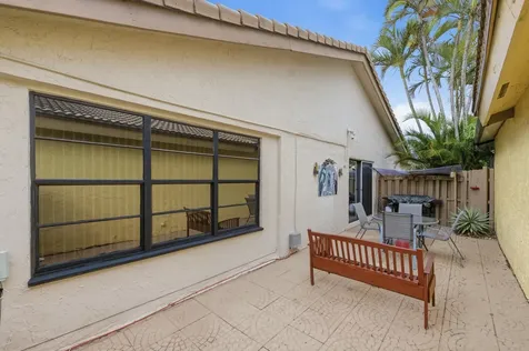 5743 Lakeview Mews Drive Boynton Beach FL 33437