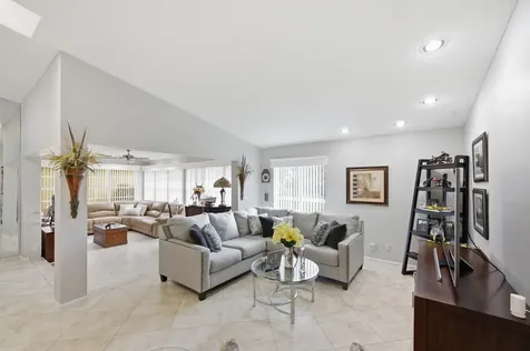 5743 Lakeview Mews Drive Boynton Beach FL 33437