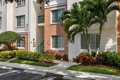 10103 W Myrtlewood Circle Circle W Palm Beach Gardens FL 33418