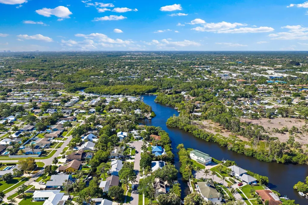 702 Warren Drive Jupiter FL 33458