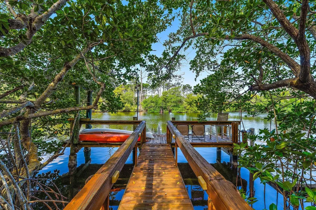 702 Warren Drive Jupiter FL 33458