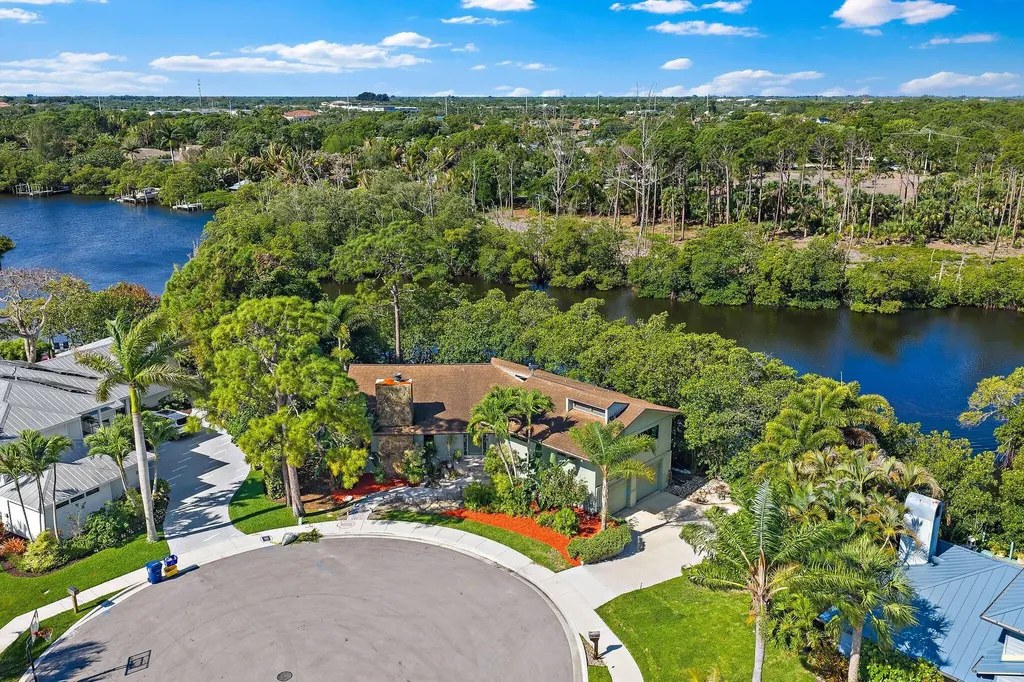 702 Warren Drive Jupiter FL 33458