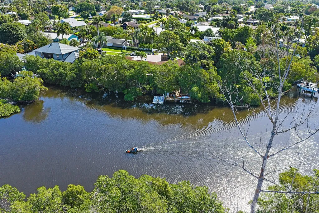 702 Warren Drive Jupiter FL 33458