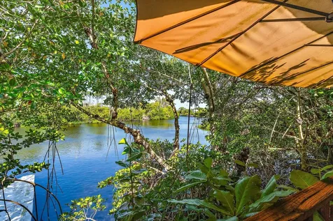 702 Warren Drive Jupiter FL 33458