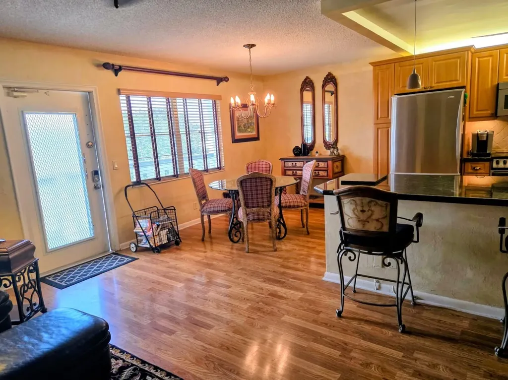 4027 Lyndhurst Deerfield Beach FL 33442