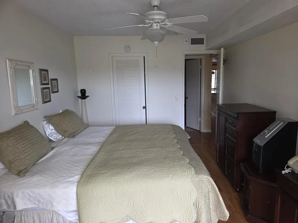 4027 Lyndhurst Deerfield Beach FL 33442