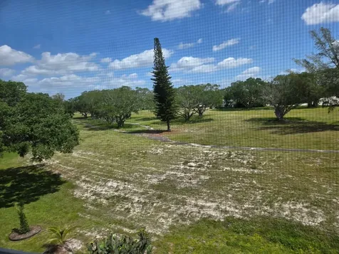 4027 Lyndhurst Deerfield Beach FL 33442