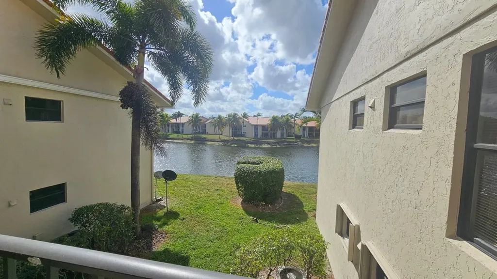 1517 Lake Crystal Drive West Palm Beach FL 33411