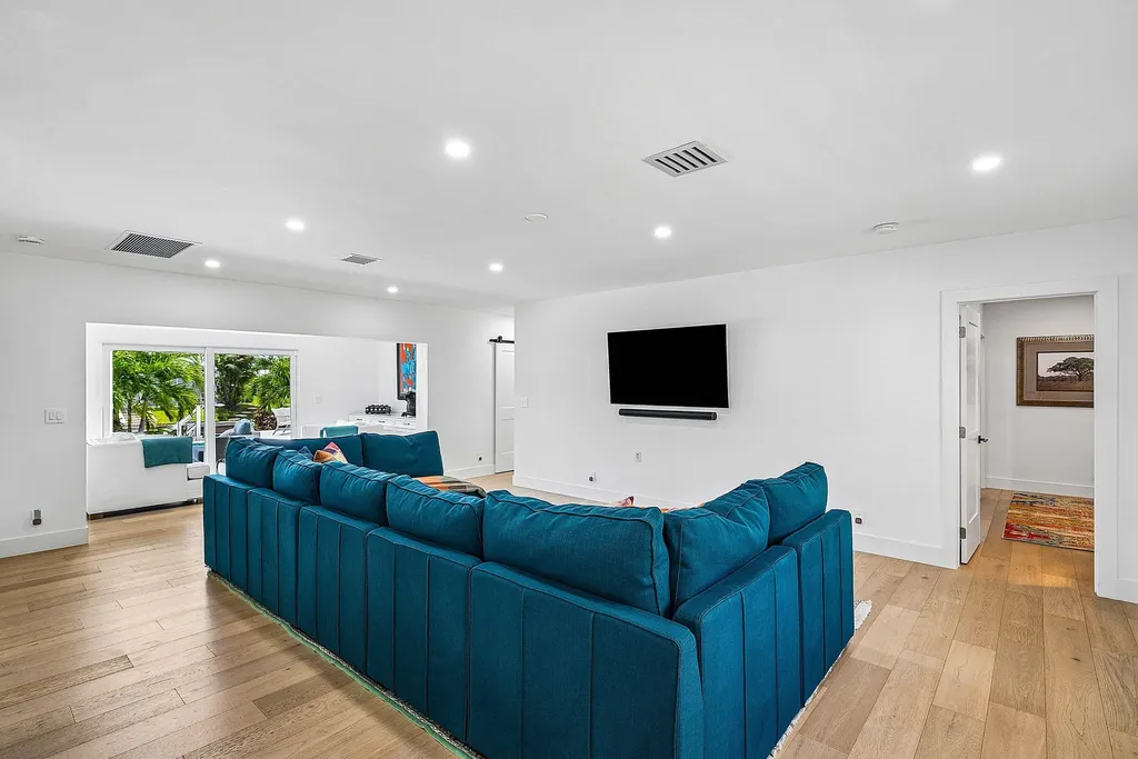 800 Holly Lane Boca Raton FL 33486