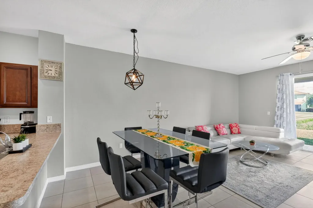 1186 Paisley Court Lake Worth Beach FL 33461