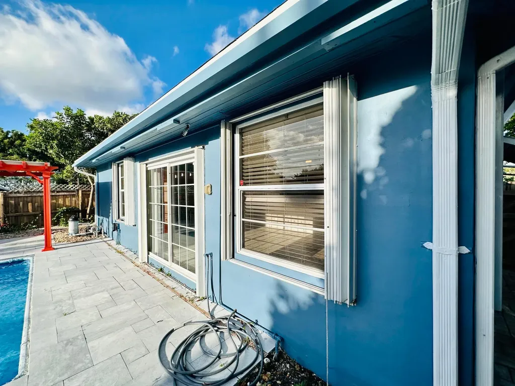 1118 N E Street Lake Worth Beach FL 33460