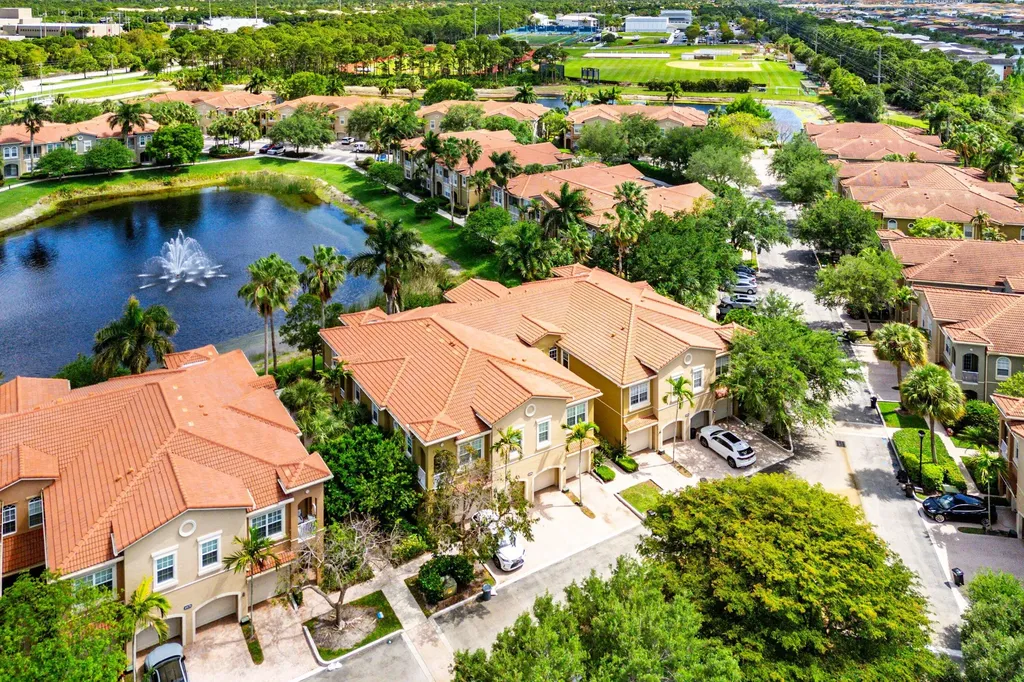4890 Bonsai Circle Palm Beach Gardens FL 33418