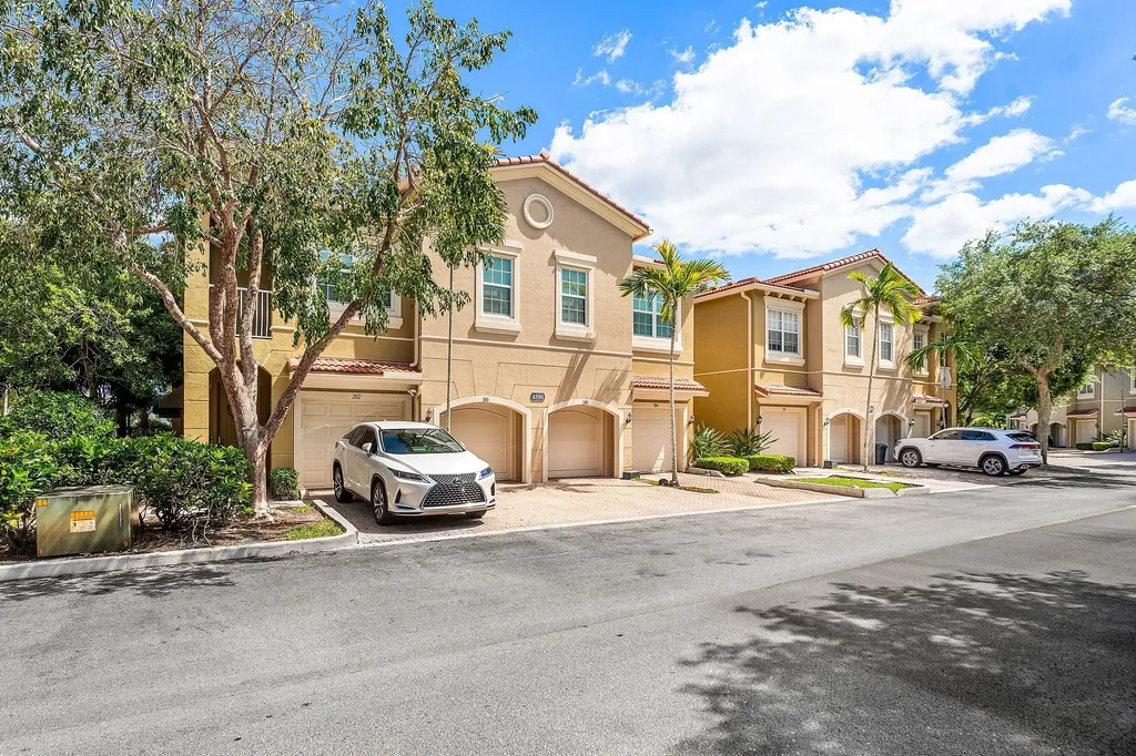 4890 Bonsai Circle Palm Beach Gardens FL 33418