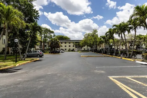4980 E Sabal Palm Boulevard E Tamarac FL 33319
