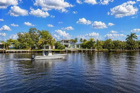 2540 NE 22nd Terrace Fort Lauderdale FL 33305