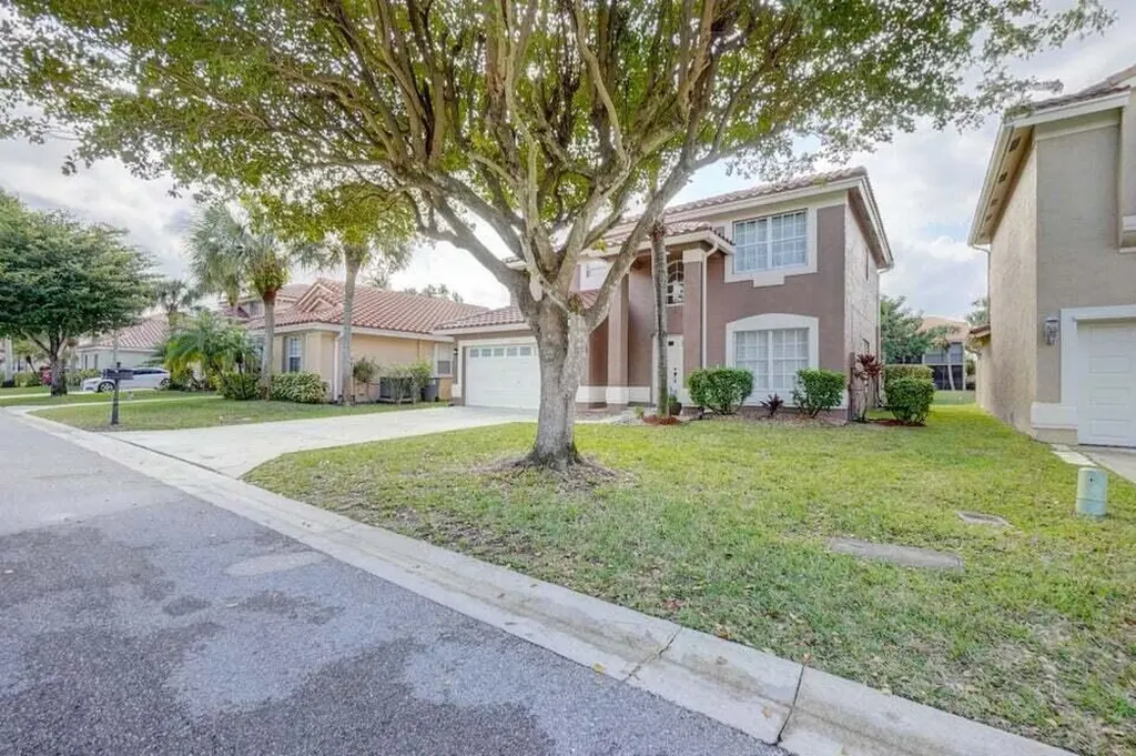 10758 Lake Jasmine Drive Boca Raton FL 33498
