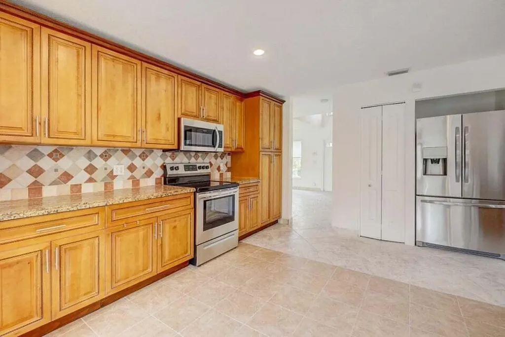 10758 Lake Jasmine Drive Boca Raton FL 33498